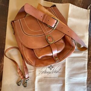 ✨Like NEW!  Patricia Nash Tan Leather Crossbody Satchel